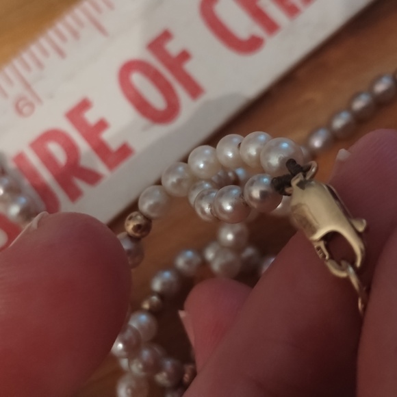 14k and Pearl strand - Picture 7 of 7
